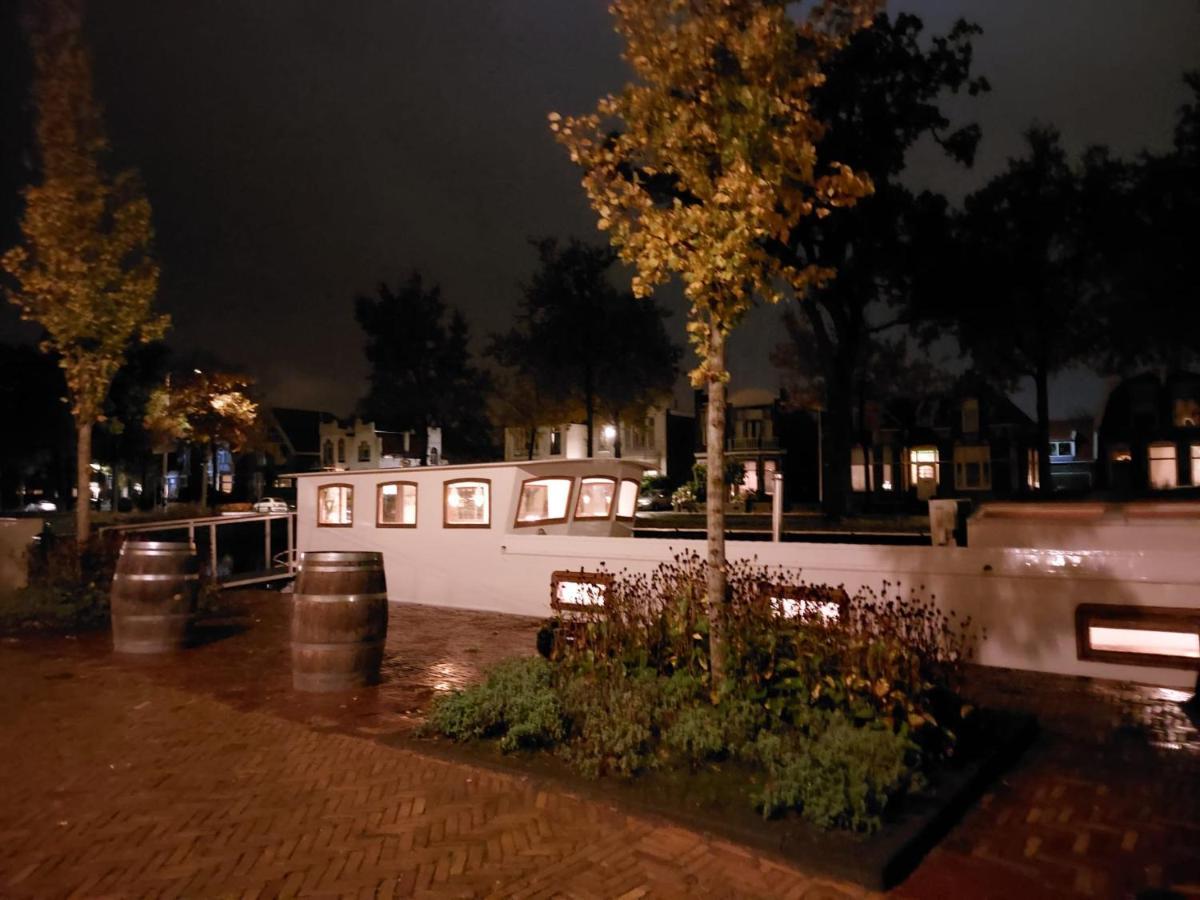 Het Waterhotel Heerenveen Luaran gambar