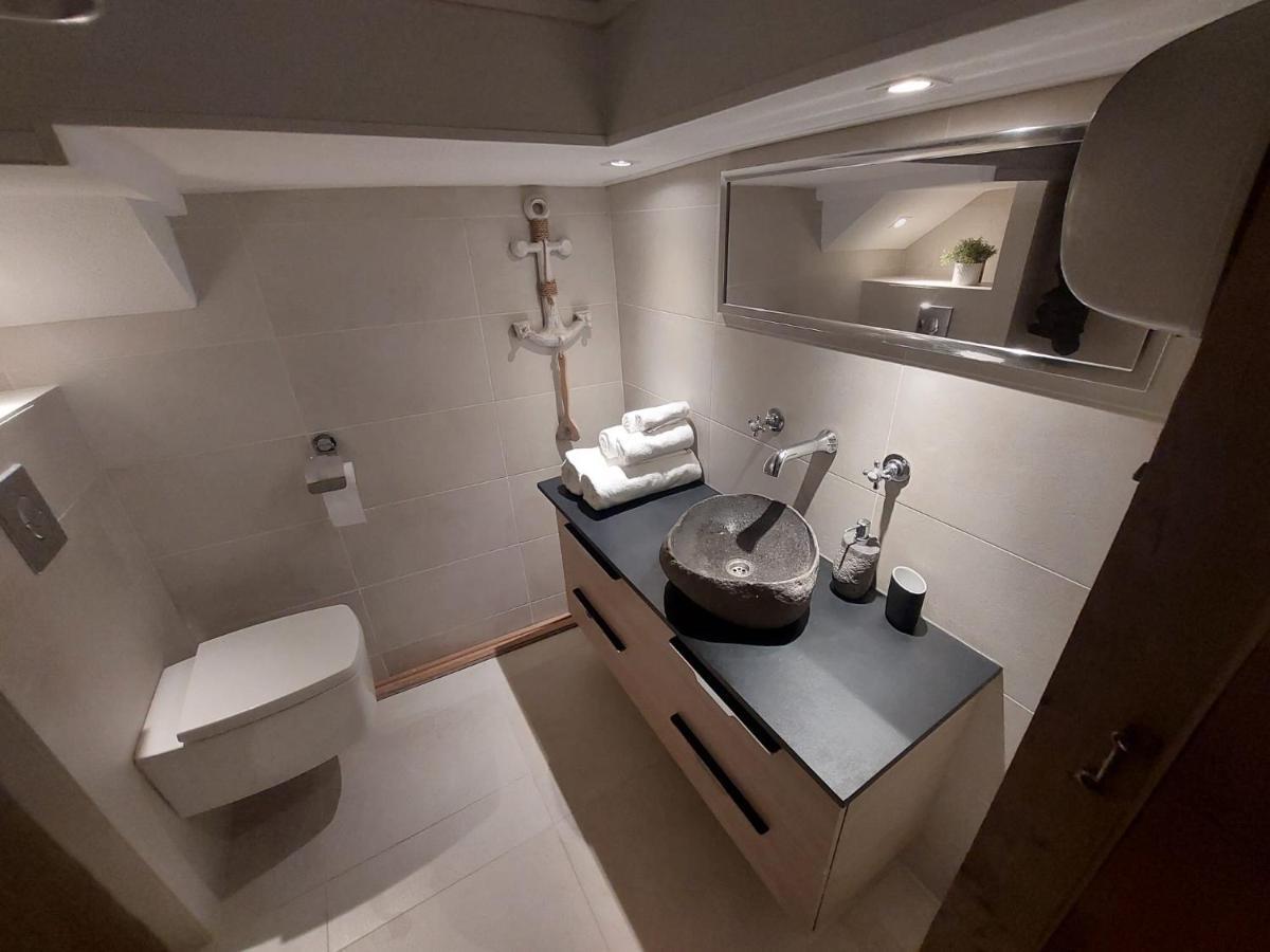 Het Waterhotel Heerenveen Luaran gambar