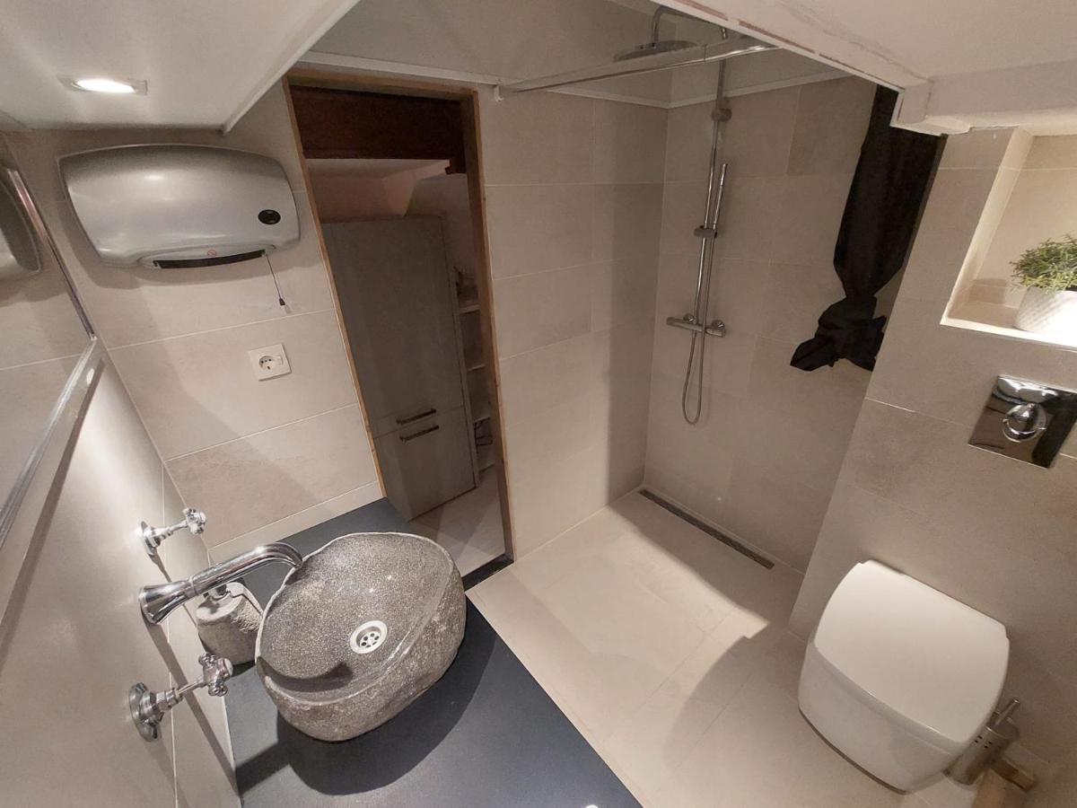 Het Waterhotel Heerenveen Luaran gambar