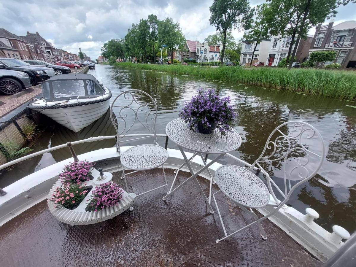 Het Waterhotel Heerenveen Luaran gambar