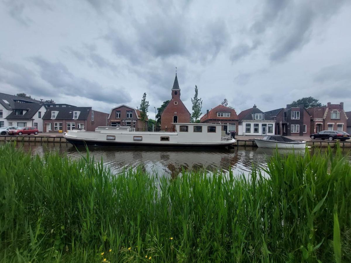 Het Waterhotel Heerenveen Luaran gambar